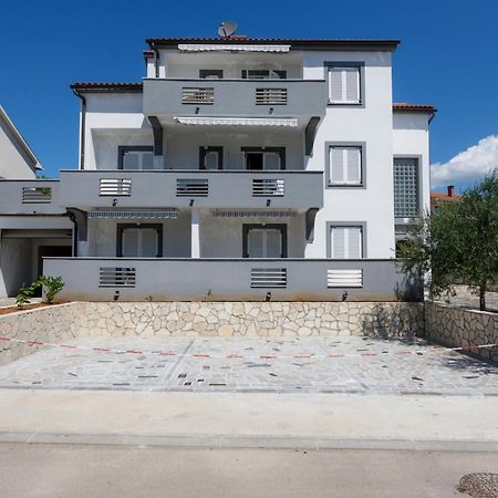 Apartments Lacic Krk Town Zewnętrze zdjęcie