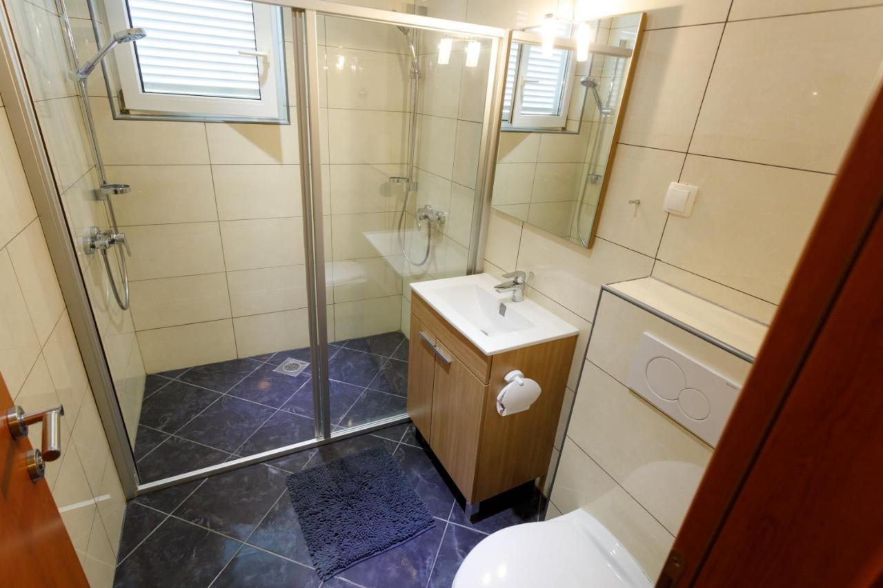 Apartments Lacic Krk Town Zewnętrze zdjęcie