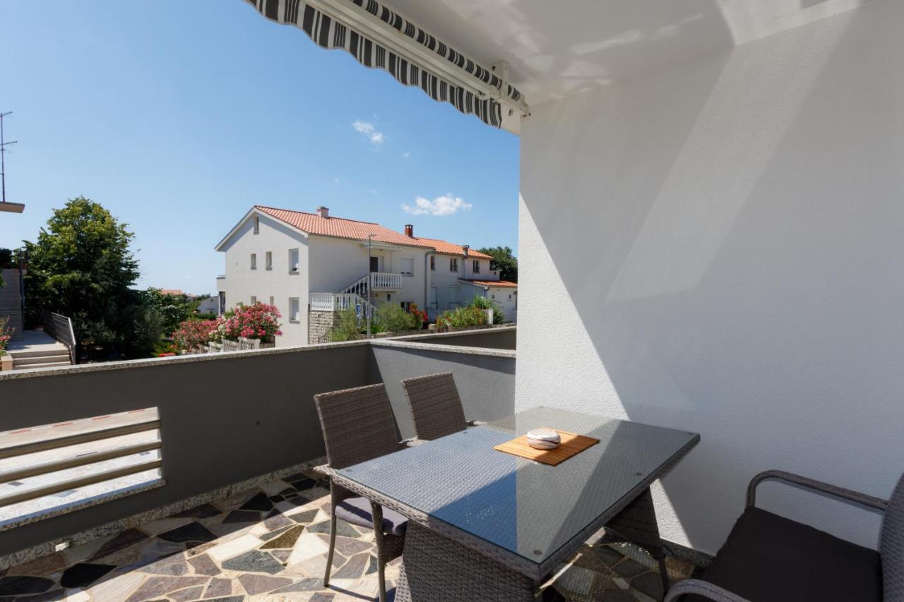 Apartments Lacic Krk Town Zewnętrze zdjęcie