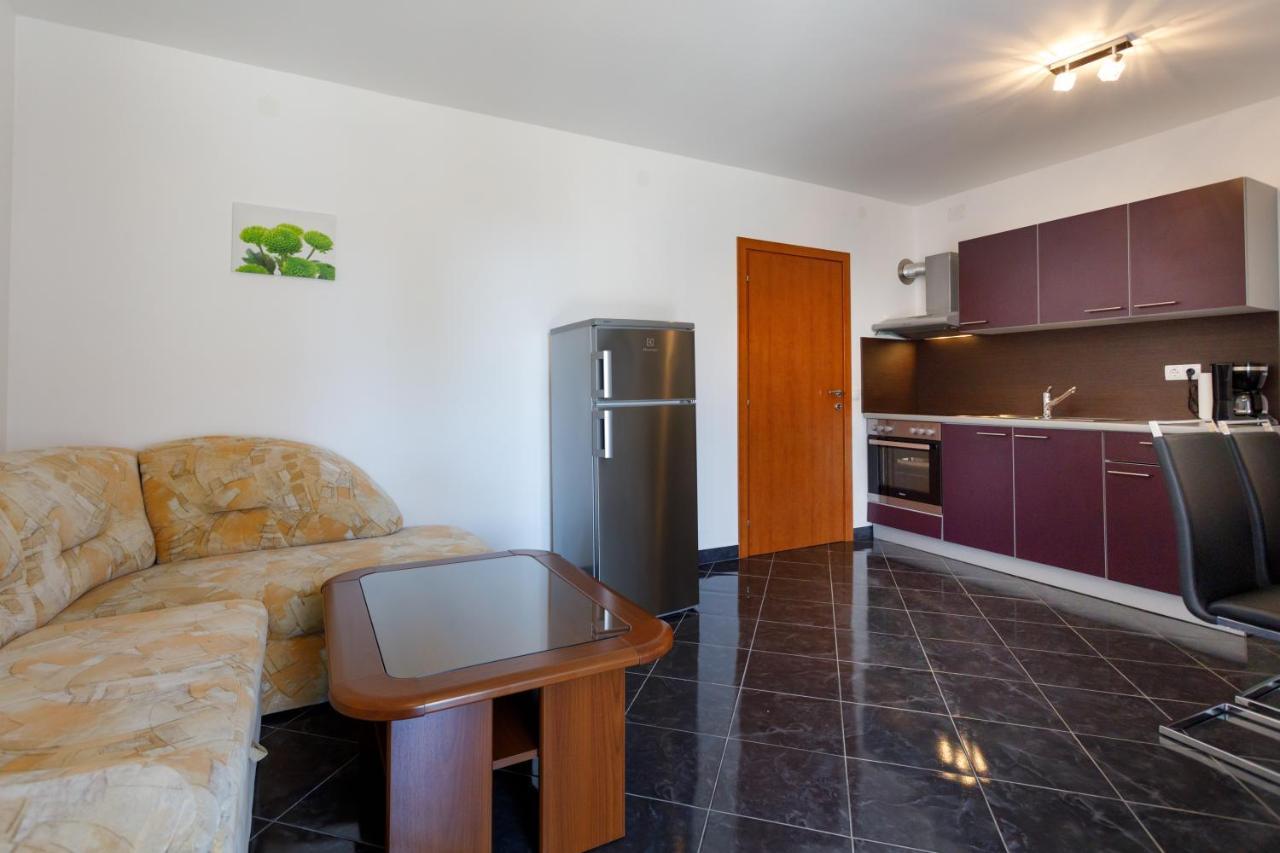 Apartments Lacic Krk Town Zewnętrze zdjęcie